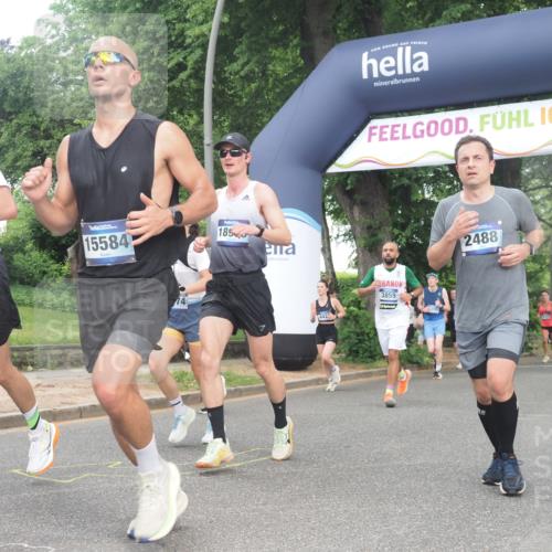 29.06.2025 - hella hamburg halbmarathon KatJ http://msf.ph/oto/8434084 29.06.2025 10:44:14 Zwischen KM18-KM19 1200, 1715, 1833, 2025, 2488, 3093, 3413, 3859, 4426, 4467, 5457, 5458, 5728 meine-sportfotos.de