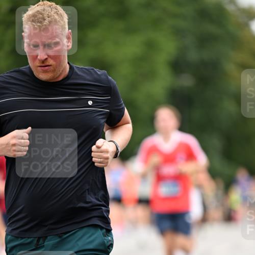 29.06.2025 - hella hamburg halbmarathon Dr. Thomas Lammeyer http://msf.ph/oto/8434085 29.06.2025 10:53:47 Kennedybrücke 1167, 1584, 2437, 2438, 2527, 2668, 2716, 2997, 3232, 3253, 4403, 4769, 5118, 5479, 5480, 5781, 6191, 6497, 7203, 7650, 7679, 7936, 7947, 7948, 8065, 9245, 10130, 10333, 10654, 10782, 11192 meine-sportfotos.de