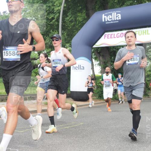 29.06.2025 - hella hamburg halbmarathon KatJ http://msf.ph/oto/8434092 29.06.2025 10:44:14 Zwischen KM18-KM19 1200, 1715, 1833, 2025, 2488, 3093, 3413, 3859, 4426, 4467, 5457, 5458, 5728 meine-sportfotos.de