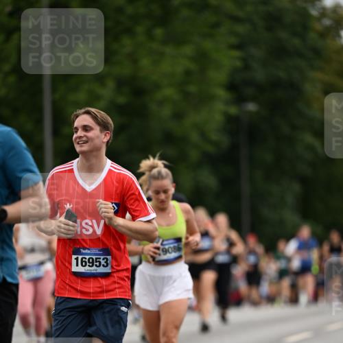29.06.2025 - hella hamburg halbmarathon Dr. Thomas Lammeyer http://msf.ph/oto/8434124 29.06.2025 10:53:49 Kennedybrücke 1167, 1584, 2437, 2438, 2527, 2668, 2716, 2997, 3232, 3253, 4769, 5118, 5479, 5480, 5781, 6191, 6497, 7203, 7650, 7679, 7947, 7948, 8065, 9245, 10130, 10333, 10654, 10782, 11192 meine-sportfotos.de