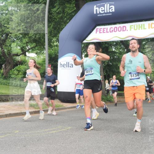 29.06.2025 - hella hamburg halbmarathon KatJ http://msf.ph/oto/8434218 29.06.2025 10:44:18 Zwischen KM18-KM19 1200, 2488, 3413, 3859, 4426, 5015, 5134, 5457, 5458, 5728 meine-sportfotos.de