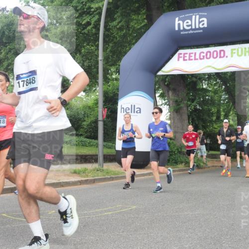 29.06.2025 - hella hamburg halbmarathon KatJ http://msf.ph/oto/8434298 29.06.2025 10:44:20 Zwischen KM18-KM19 1200, 3859, 4426, 5015, 5134, 5457, 5458, 5728, 7159 meine-sportfotos.de