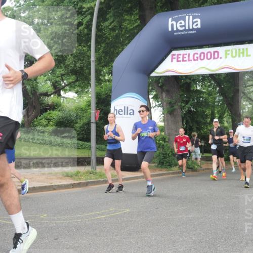 29.06.2025 - hella hamburg halbmarathon KatJ http://msf.ph/oto/8434309 29.06.2025 10:44:20 Zwischen KM18-KM19 1200, 3859, 4426, 5015, 5134, 5457, 5458, 5728, 7159 meine-sportfotos.de