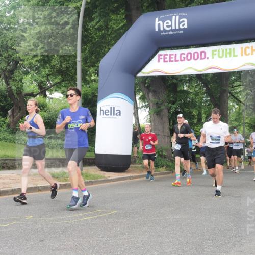 29.06.2025 - hella hamburg halbmarathon KatJ http://msf.ph/oto/8434337 29.06.2025 10:44:21 Zwischen KM18-KM19 1200, 3859, 4426, 5015, 5134, 5391, 5457, 5728, 6892, 7159 meine-sportfotos.de