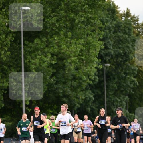 29.06.2025 - hella hamburg halbmarathon Dr. Thomas Lammeyer http://msf.ph/oto/8434344 29.06.2025 10:54:00 Kennedybrücke 1167, 1805, 2437, 2438, 2541, 2716, 2997, 3253, 4589, 4769, 5106, 5118, 5479, 5480, 7679, 9015, 9162, 10038, 10130, 10654, 10782, 11030 meine-sportfotos.de