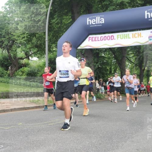 29.06.2025 - hella hamburg halbmarathon KatJ http://msf.ph/oto/8434388 29.06.2025 10:44:23 Zwischen KM18-KM19 2652, 3575, 4632, 5015, 5134, 5391, 6892, 7159 meine-sportfotos.de