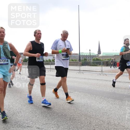 29.06.2025 - hella hamburg halbmarathon Lena Gebhardt http://msf.ph/oto/8434401 29.06.2025 10:44:43 Lombardsbrücke 17314, 06, 9510, 1405, 2674, 1024, 1273, 1345, 1519, 1629, 1924, 2007, 2343, 2610, 2674, 2779, 3506, 3570, 4215, 4275, 4496, 4968, 5355, 5647, 5649, 6002, 6841, 6888, 7216, 7842, 8272, 8582, 8907, 9036, 9084, 9085, 9331, 9333, 9397, 9510, 9536, 10006, 10223, 10303, 10304, 10416, 10668, 10707, 11272, 11825, 12318, 12322, 12394, 12409, 12803, 12995, 13039, 13261, 13262, 13288, 13330, 13390, 13906, 14091, 14123, 14350, 14654, 14681, 14971, 18454, 18459 meine-sportfotos.de