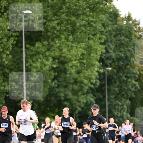 29.06.2025 - hella hamburg halbmarathon Dr. Thomas Lammeyer http://msf.ph/oto/8434424 29.06.2025 10:54:03 Kennedybrücke 1805, 2437, 2438, 2541, 2716, 2927, 2997, 3070, 3253, 4589, 5106, 5479, 5480, 5997, 6680, 6694, 7679, 9015, 9162, 10038, 10654, 10704, 10782, 11030 meine-sportfotos.de