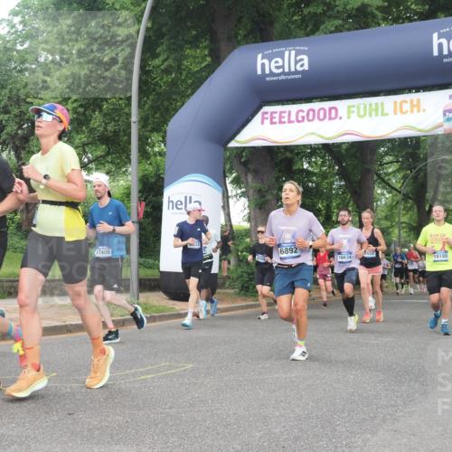29.06.2025 - hella hamburg halbmarathon KatJ http://msf.ph/oto/8434429 29.06.2025 10:44:24 Zwischen KM18-KM19 2652, 2656, 3575, 4632, 5134, 5391, 6892, 7159 meine-sportfotos.de