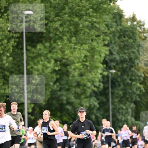 29.06.2025 - hella hamburg halbmarathon Dr. Thomas Lammeyer http://msf.ph/oto/8434461 29.06.2025 10:54:05 Kennedybrücke 1525, 1805, 2437, 2438, 2541, 2716, 2927, 2997, 3070, 3253, 4589, 5106, 5479, 5480, 5997, 6680, 6694, 6989, 7679, 9015, 9162, 9261, 10038, 10704, 10782, 11030 meine-sportfotos.de
