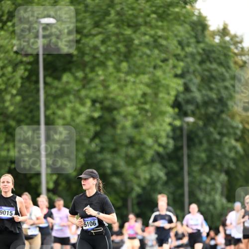 29.06.2025 - hella hamburg halbmarathon Dr. Thomas Lammeyer http://msf.ph/oto/8434515 29.06.2025 10:54:06 Kennedybrücke 1525, 1805, 2437, 2438, 2541, 2716, 2927, 2997, 3070, 4589, 5106, 5479, 5480, 5997, 6680, 6694, 6989, 7679, 8254, 9015, 9162, 9261, 10038, 10704, 10782, 11030 meine-sportfotos.de