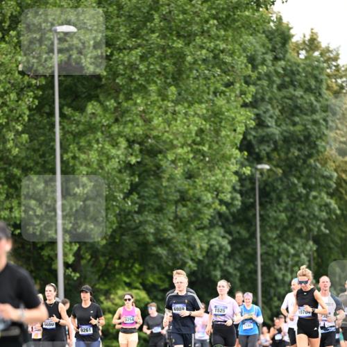 29.06.2025 - hella hamburg halbmarathon Dr. Thomas Lammeyer http://msf.ph/oto/8434596 29.06.2025 10:54:09 Kennedybrücke 1525, 1805, 2437, 2438, 2541, 2716, 2927, 2997, 3070, 4589, 5106, 5479, 5480, 5997, 6680, 6694, 6989, 7679, 8254, 9015, 9162, 9261, 10038, 10060, 10704, 10782, 11030 meine-sportfotos.de