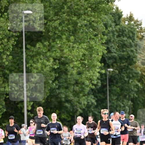 29.06.2025 - hella hamburg halbmarathon Dr. Thomas Lammeyer http://msf.ph/oto/8434667 29.06.2025 10:54:11 Kennedybrücke 1525, 1805, 2437, 2438, 2541, 2927, 2997, 3070, 4589, 5106, 5479, 5480, 5997, 6680, 6694, 6989, 7679, 7755, 8254, 9015, 9162, 9261, 10038, 10060, 10704, 10782, 11030 meine-sportfotos.de