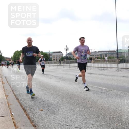 29.06.2025 - hella hamburg halbmarathon Lena Gebhardt http://msf.ph/oto/8434778 29.06.2025 10:08:51 Lombardsbrücke 10035, 11657, 1147, 1427, 3762, 5347, 6100, 6590, 7453, 7476, 9951, 9958, 10035, 10092, 11496, 11657, 11780, 11967, 12144, 13174, 13592, 13593, 14902, 14965, 15429, 15584, 15586, 15592, 16439, 17347, 18266, 18505 meine-sportfotos.de