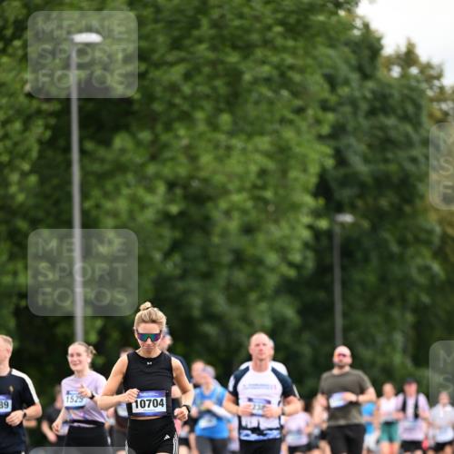 29.06.2025 - hella hamburg halbmarathon Dr. Thomas Lammeyer http://msf.ph/oto/8434816 29.06.2025 10:54:14 Kennedybrücke 1525, 1805, 2160, 2541, 2927, 2997, 3070, 4589, 5106, 5997, 6680, 6694, 6989, 7755, 8254, 9015, 9162, 9261, 10038, 10060, 10704, 10782, 11030 meine-sportfotos.de