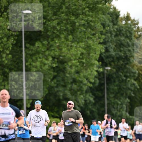 29.06.2025 - hella hamburg halbmarathon Dr. Thomas Lammeyer http://msf.ph/oto/8434958 29.06.2025 10:54:19 Kennedybrücke 1525, 1805, 2160, 2541, 2927, 3070, 3701, 3710, 4168, 4589, 5106, 5997, 6680, 6694, 6989, 7755, 8254, 9015, 9162, 9261, 9940, 10038, 10060, 10704, 11030, 11426 meine-sportfotos.de