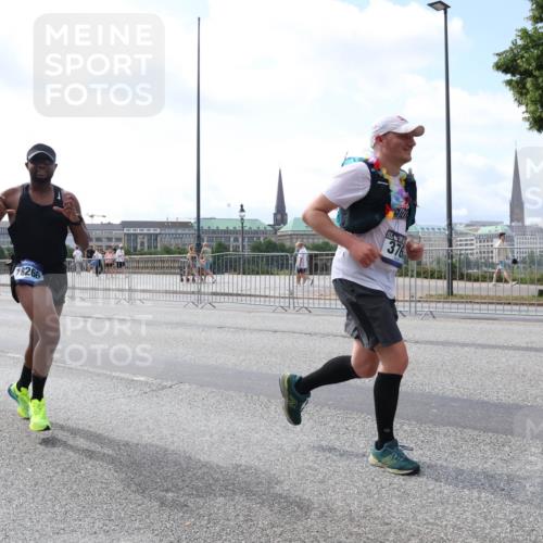 29.06.2025 - hella hamburg halbmarathon Lena Gebhardt http://msf.ph/oto/8435008 29.06.2025 10:08:55 Lombardsbrücke 78266, 376, 1147, 1188, 1427, 1838, 3762, 5347, 6100, 6590, 7453, 9718, 9951, 9958, 10035, 10092, 10819, 11067, 11496, 11657, 11780, 11967, 12144, 13174, 13592, 13593, 14736, 14902, 14965, 15584, 15586, 15592, 17347, 18266, 18505 meine-sportfotos.de