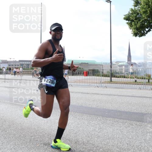 29.06.2025 - hella hamburg halbmarathon Lena Gebhardt http://msf.ph/oto/8435040 29.06.2025 10:08:56 Lombardsbrücke 18266, 1147, 1188, 1427, 1838, 3762, 5347, 6100, 6590, 7453, 9718, 9951, 9958, 10035, 10092, 10819, 11067, 11496, 11657, 11780, 11967, 12144, 13174, 13592, 13593, 14736, 14902, 14965, 15584, 15586, 15592, 17347, 18266, 18505 meine-sportfotos.de