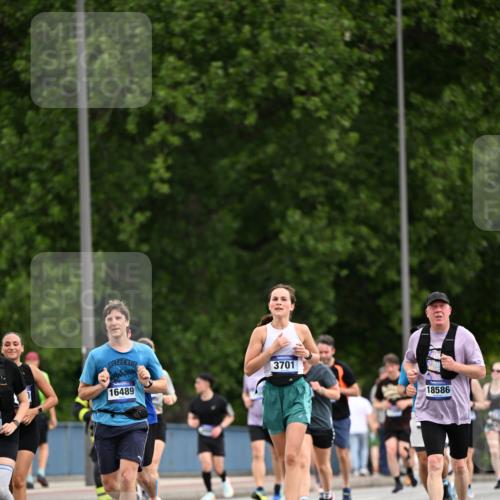 29.06.2025 - hella hamburg halbmarathon Dr. Thomas Lammeyer http://msf.ph/oto/8435136 29.06.2025 10:54:28 Kennedybrücke 1259, 1525, 2160, 2927, 3070, 3680, 3701, 3710, 4168, 5119, 5552, 5997, 6680, 6694, 6989, 7721, 7722, 7755, 8254, 8299, 9261, 9940, 10033, 10060, 10704, 11030, 11426 meine-sportfotos.de