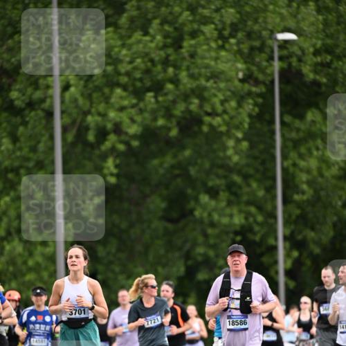 29.06.2025 - hella hamburg halbmarathon Dr. Thomas Lammeyer http://msf.ph/oto/8435183 29.06.2025 10:54:30 Kennedybrücke 1259, 1525, 2160, 2927, 3070, 3680, 3701, 3710, 4168, 5119, 5552, 5997, 6680, 6694, 6989, 7721, 7722, 7755, 8254, 8299, 9261, 9940, 10033, 10060, 10704, 11426 meine-sportfotos.de