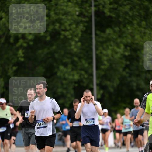 29.06.2025 - hella hamburg halbmarathon Dr. Thomas Lammeyer http://msf.ph/oto/8435265 29.06.2025 10:54:34 Kennedybrücke 1259, 1525, 1625, 2160, 3680, 3701, 3710, 4168, 4870, 5119, 5552, 6015, 6989, 7721, 7722, 7755, 8254, 8299, 9261, 9940, 10033, 10060, 11426 meine-sportfotos.de