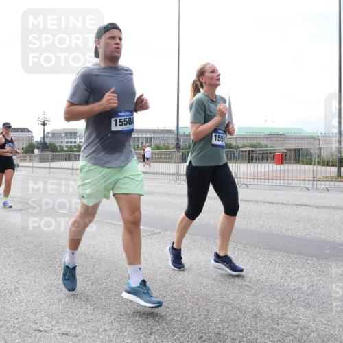 29.06.2025 - hella hamburg halbmarathon Lena Gebhardt http://msf.ph/oto/8435266 29.06.2025 10:09:03 Lombardsbrücke 1359, 15586, 155, 1147, 1188, 1838, 2978, 3762, 5347, 5806, 6100, 6674, 7453, 9718, 9951, 9958, 10035, 10092, 10194, 10819, 11067, 11496, 11657, 11967, 12144, 12156, 13174, 13210, 13592, 13593, 13660, 14736, 15584, 15586, 15592, 17347, 18266, 18505 meine-sportfotos.de