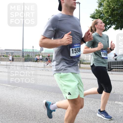 29.06.2025 - hella hamburg halbmarathon Lena Gebhardt http://msf.ph/oto/8435309 29.06.2025 10:09:04 Lombardsbrücke 1558, 1559, 1147, 1188, 1838, 2978, 3762, 5347, 5806, 5885, 6100, 6674, 7187, 7453, 9718, 9951, 9958, 10035, 10194, 10819, 11067, 11496, 11657, 11967, 12144, 12156, 13174, 13210, 13592, 13593, 13660, 14736, 15584, 15586, 15592, 17347, 18266, 18505, 18727 meine-sportfotos.de