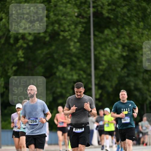 29.06.2025 - hella hamburg halbmarathon Dr. Thomas Lammeyer http://msf.ph/oto/8435363 29.06.2025 10:54:40 Kennedybrücke 1259, 1487, 1511, 1625, 2047, 2160, 3680, 3701, 3710, 4168, 4642, 4870, 5119, 5552, 6015, 7721, 7722, 7755, 8299, 9940, 10033, 11426 meine-sportfotos.de