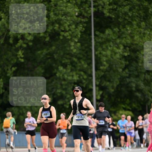 29.06.2025 - hella hamburg halbmarathon Dr. Thomas Lammeyer http://msf.ph/oto/8435527 29.06.2025 10:54:49 Kennedybrücke 1259, 1487, 1511, 1625, 2047, 3680, 3701, 4642, 4695, 4870, 5119, 5552, 6015, 7133, 7161, 7677, 7721, 7722, 8299, 8833, 9096, 10033 meine-sportfotos.de