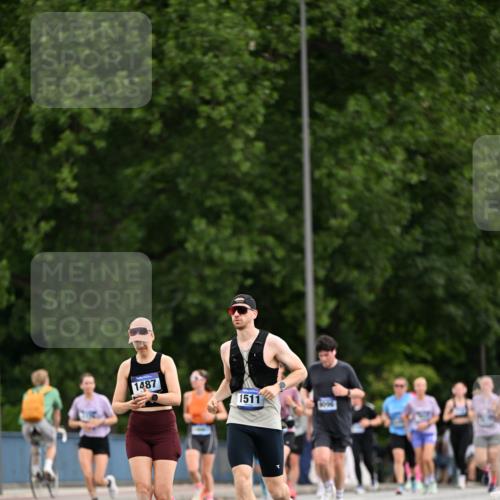 29.06.2025 - hella hamburg halbmarathon Dr. Thomas Lammeyer http://msf.ph/oto/8435535 29.06.2025 10:54:49 Kennedybrücke 1259, 1487, 1511, 1625, 2047, 3680, 3701, 4642, 4695, 4870, 5119, 5552, 6015, 7133, 7161, 7677, 7721, 7722, 8299, 8833, 9096, 10033 meine-sportfotos.de