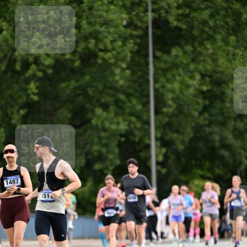 29.06.2025 - hella hamburg halbmarathon Dr. Thomas Lammeyer http://msf.ph/oto/8435591 29.06.2025 10:54:51 Kennedybrücke 1259, 1478, 1487, 1511, 1625, 2047, 3680, 4642, 4695, 4870, 5119, 5552, 6015, 7133, 7161, 7677, 7721, 7722, 8299, 8833, 9096, 10033, 10437 meine-sportfotos.de