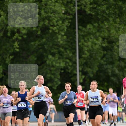 29.06.2025 - hella hamburg halbmarathon Dr. Thomas Lammeyer http://msf.ph/oto/8435636 29.06.2025 10:54:59 Kennedybrücke 1478, 1487, 1511, 1625, 2047, 3647, 4642, 4695, 4870, 6015, 6178, 7133, 7161, 7677, 8833, 8986, 9096, 10437 meine-sportfotos.de