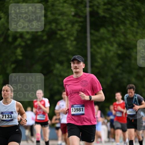 29.06.2025 - hella hamburg halbmarathon Dr. Thomas Lammeyer http://msf.ph/oto/8435720 29.06.2025 10:55:01 Kennedybrücke 1478, 1487, 1511, 1625, 2047, 3647, 4642, 4695, 4870, 6015, 6178, 7133, 7161, 7677, 8833, 8986, 9096, 10437 meine-sportfotos.de