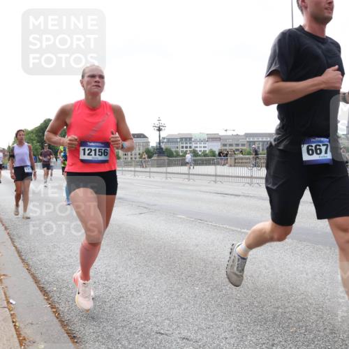 29.06.2025 - hella hamburg halbmarathon Lena Gebhardt http://msf.ph/oto/8435792 29.06.2025 10:09:16 Lombardsbrücke 1317, 12156, 667, 1147, 1188, 1483, 1513, 1838, 2978, 4859, 5347, 5806, 5885, 6674, 7187, 7453, 9718, 9988, 10194, 10819, 11067, 11496, 11657, 12156, 12862, 13174, 13210, 13592, 13593, 13660, 14736, 15584, 15586, 15592, 15697, 16688, 17347, 18266, 18505, 18726, 18727, 19166 meine-sportfotos.de