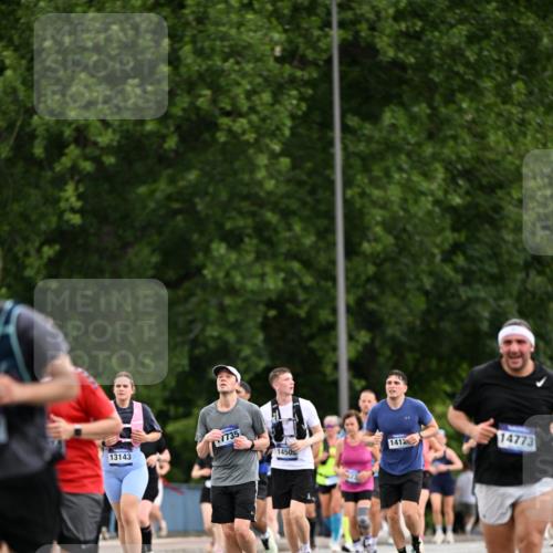 29.06.2025 - hella hamburg halbmarathon Dr. Thomas Lammeyer http://msf.ph/oto/8435865 29.06.2025 10:55:06 Kennedybrücke 1478, 1487, 1511, 2047, 3647, 4695, 4848, 5530, 6178, 7133, 7141, 7161, 7677, 8833, 8986, 9096, 9605, 10437 meine-sportfotos.de