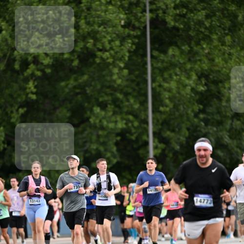 29.06.2025 - hella hamburg halbmarathon Dr. Thomas Lammeyer http://msf.ph/oto/8435896 29.06.2025 10:55:07 Kennedybrücke 1478, 1487, 1511, 2047, 3647, 4695, 4848, 5530, 6178, 7133, 7141, 7161, 7677, 8833, 8986, 9096, 9605, 10437 meine-sportfotos.de