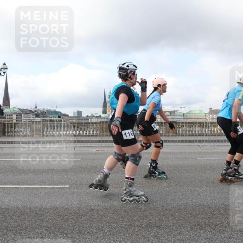 29.06.2025 - hella hamburg halbmarathon Lena Gebhardt http://msf.ph/oto/8435925 29.06.2025 09:01:47 Lombardsbrücke 116, 21 meine-sportfotos.de
