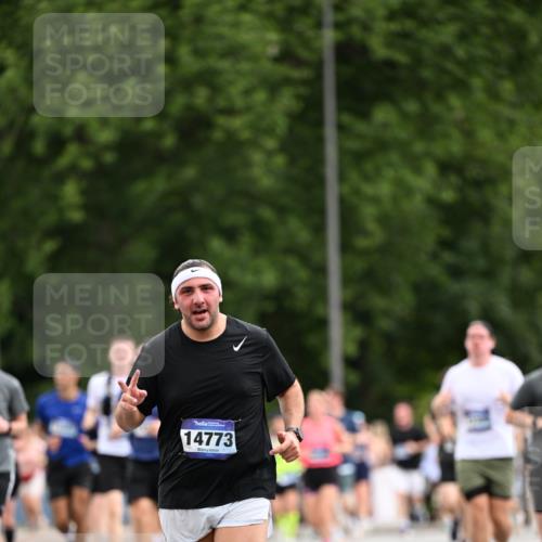 29.06.2025 - hella hamburg halbmarathon Dr. Thomas Lammeyer http://msf.ph/oto/8435956 29.06.2025 10:55:09 Kennedybrücke 1478, 1487, 1511, 2047, 2358, 2859, 3647, 4695, 4848, 5530, 6178, 7133, 7141, 7161, 7677, 8833, 8986, 9096, 9605, 10437 meine-sportfotos.de