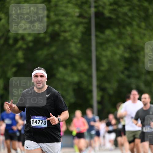 29.06.2025 - hella hamburg halbmarathon Dr. Thomas Lammeyer http://msf.ph/oto/8435971 29.06.2025 10:55:09 Kennedybrücke 1478, 1487, 1511, 2047, 2358, 2859, 3647, 4695, 4848, 5530, 6178, 7133, 7141, 7161, 7677, 8833, 8986, 9096, 9605, 10437 meine-sportfotos.de