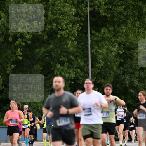 29.06.2025 - hella hamburg halbmarathon Dr. Thomas Lammeyer http://msf.ph/oto/8436054 29.06.2025 10:55:12 Kennedybrücke 1478, 2358, 2859, 3647, 4695, 4848, 5530, 6178, 7133, 7141, 7161, 7677, 8833, 8986, 9096, 9605, 10437, 11252 meine-sportfotos.de