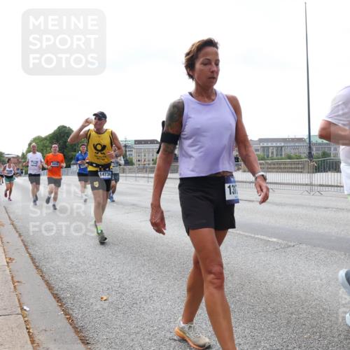 29.06.2025 - hella hamburg halbmarathon Lena Gebhardt http://msf.ph/oto/8436108 29.06.2025 10:09:20 Lombardsbrücke 4859, 14736, 131, 1081, 1147, 1188, 1456, 1483, 1513, 1838, 2978, 4859, 5806, 5885, 6674, 7187, 7453, 8090, 9718, 9988, 10194, 10819, 11067, 11496, 12156, 12862, 13210, 13592, 13593, 13660, 14736, 15586, 15592, 15697, 16688, 17347, 18266, 18505, 18726, 18727, 19166 meine-sportfotos.de