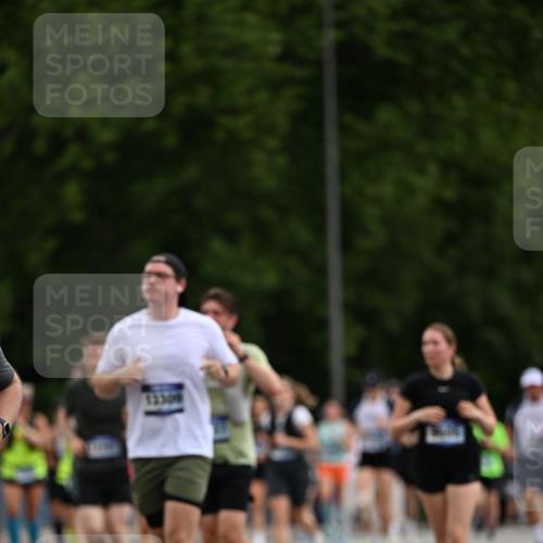 29.06.2025 - hella hamburg halbmarathon Dr. Thomas Lammeyer http://msf.ph/oto/8436120 29.06.2025 10:55:14 Kennedybrücke 1208, 1478, 2358, 2859, 3647, 4695, 4848, 5530, 6178, 7133, 7141, 7161, 7677, 8779, 8833, 8986, 9605, 10437, 11252 meine-sportfotos.de