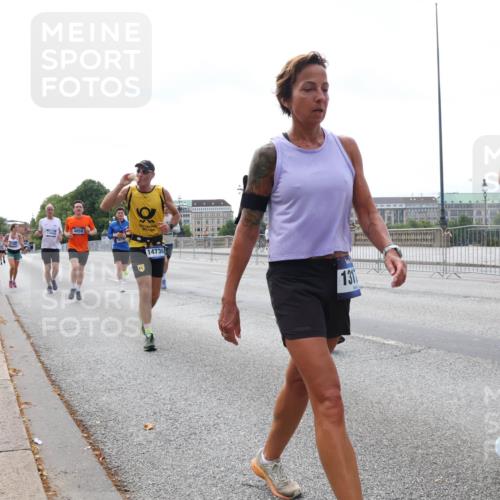 29.06.2025 - hella hamburg halbmarathon Lena Gebhardt http://msf.ph/oto/8436128 29.06.2025 10:09:20 Lombardsbrücke 4859, 14736, 131, 1081, 1147, 1188, 1456, 1483, 1513, 1838, 2978, 4859, 5806, 5885, 6674, 7187, 7453, 8090, 9718, 9988, 10194, 10819, 11067, 11496, 12156, 12862, 13210, 13592, 13593, 13660, 14736, 15586, 15592, 15697, 16688, 17347, 18266, 18505, 18726, 18727, 19166 meine-sportfotos.de