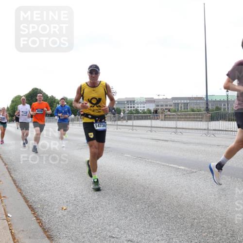 29.06.2025 - hella hamburg halbmarathon Lena Gebhardt http://msf.ph/oto/8436201 29.06.2025 10:09:21 Lombardsbrücke 13660, 4859, 14736, 1147, 1188, 1456, 1483, 1513, 1838, 2978, 4859, 5806, 5885, 6674, 7187, 7453, 8090, 9718, 9988, 10194, 10819, 11067, 11496, 12156, 12862, 13210, 13592, 13593, 13660, 14736, 15586, 15592, 15697, 16688, 17347, 18266, 18505, 18726, 18727, 19166 meine-sportfotos.de