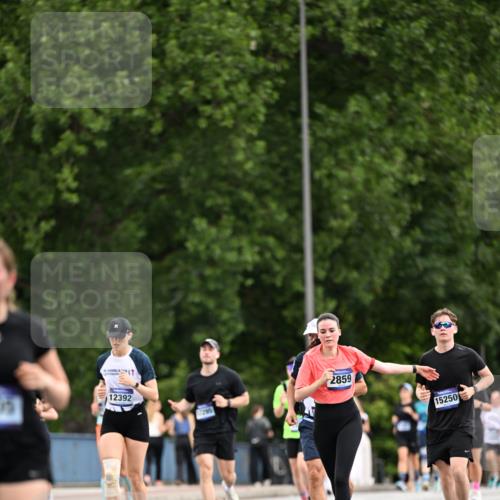 29.06.2025 - hella hamburg halbmarathon Dr. Thomas Lammeyer http://msf.ph/oto/8436268 29.06.2025 10:55:18 Kennedybrücke 1208, 1478, 2358, 2859, 3229, 3647, 4848, 5530, 6178, 7141, 8779, 8833, 8986, 9605, 10437, 11252 meine-sportfotos.de