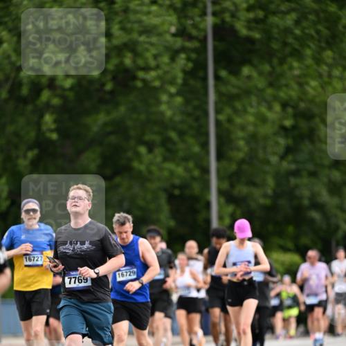 29.06.2025 - hella hamburg halbmarathon Dr. Thomas Lammeyer http://msf.ph/oto/8436847 29.06.2025 10:55:33 Kennedybrücke 1208, 1930, 2202, 2358, 2380, 2859, 3229, 3838, 4771, 5286, 5289, 5530, 7012, 7141, 7769, 7938, 8410, 8779, 9166, 9167, 9933, 10636, 11252 meine-sportfotos.de
