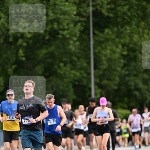 29.06.2025 - hella hamburg halbmarathon Dr. Thomas Lammeyer http://msf.ph/oto/8436852 29.06.2025 10:55:33 Kennedybrücke 1208, 1930, 2202, 2358, 2380, 2859, 3229, 3838, 4771, 5286, 5289, 5530, 7012, 7141, 7769, 7938, 8410, 8779, 9166, 9167, 9933, 10636, 11252 meine-sportfotos.de