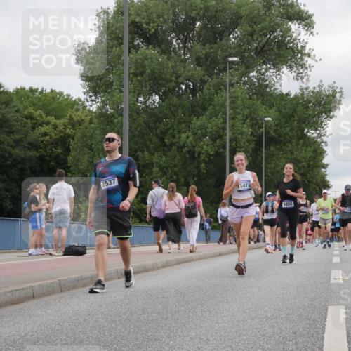 29.06.2025 - hella hamburg halbmarathon Luisa Fischer http://msf.ph/oto/8436975 29.06.2025 10:57:11 Kennedybrücke 7537, 11472, 9456, 5817, 11390, 1017, 1789, 1984, 2079, 2146, 4626, 4801, 5817, 5857, 6273, 8189, 8924, 9531 meine-sportfotos.de