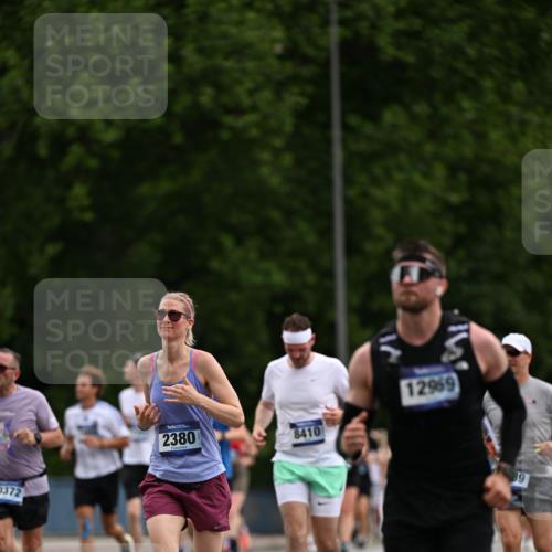 29.06.2025 - hella hamburg halbmarathon Dr. Thomas Lammeyer http://msf.ph/oto/8437175 29.06.2025 10:55:42 Kennedybrücke 1208, 1617, 1930, 2202, 2380, 2484, 2485, 2778, 3229, 3838, 4652, 4771, 5286, 5289, 5357, 6945, 7012, 7769, 7938, 8410, 8779, 9166, 9167, 9933, 10521, 10552, 10636, 11252 meine-sportfotos.de