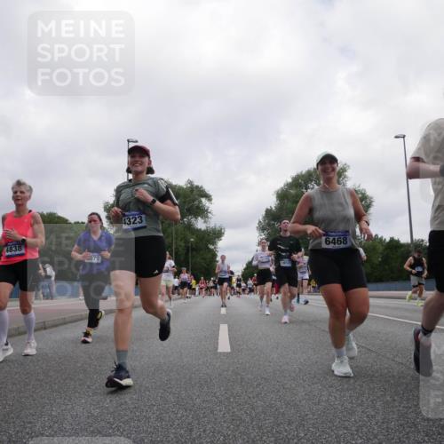 29.06.2025 - hella hamburg halbmarathon Luisa Fischer http://msf.ph/oto/8437380 29.06.2025 10:57:34 Kennedybrücke 4838, 079, 4323, 11769, 18523, 6468, 3249, 3249, 3364, 4323, 4838, 5309, 6468, 6583, 6987, 7614, 9503 meine-sportfotos.de